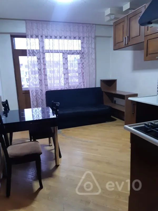 Satılır 2 otaqlı yeni tikili 80 m²