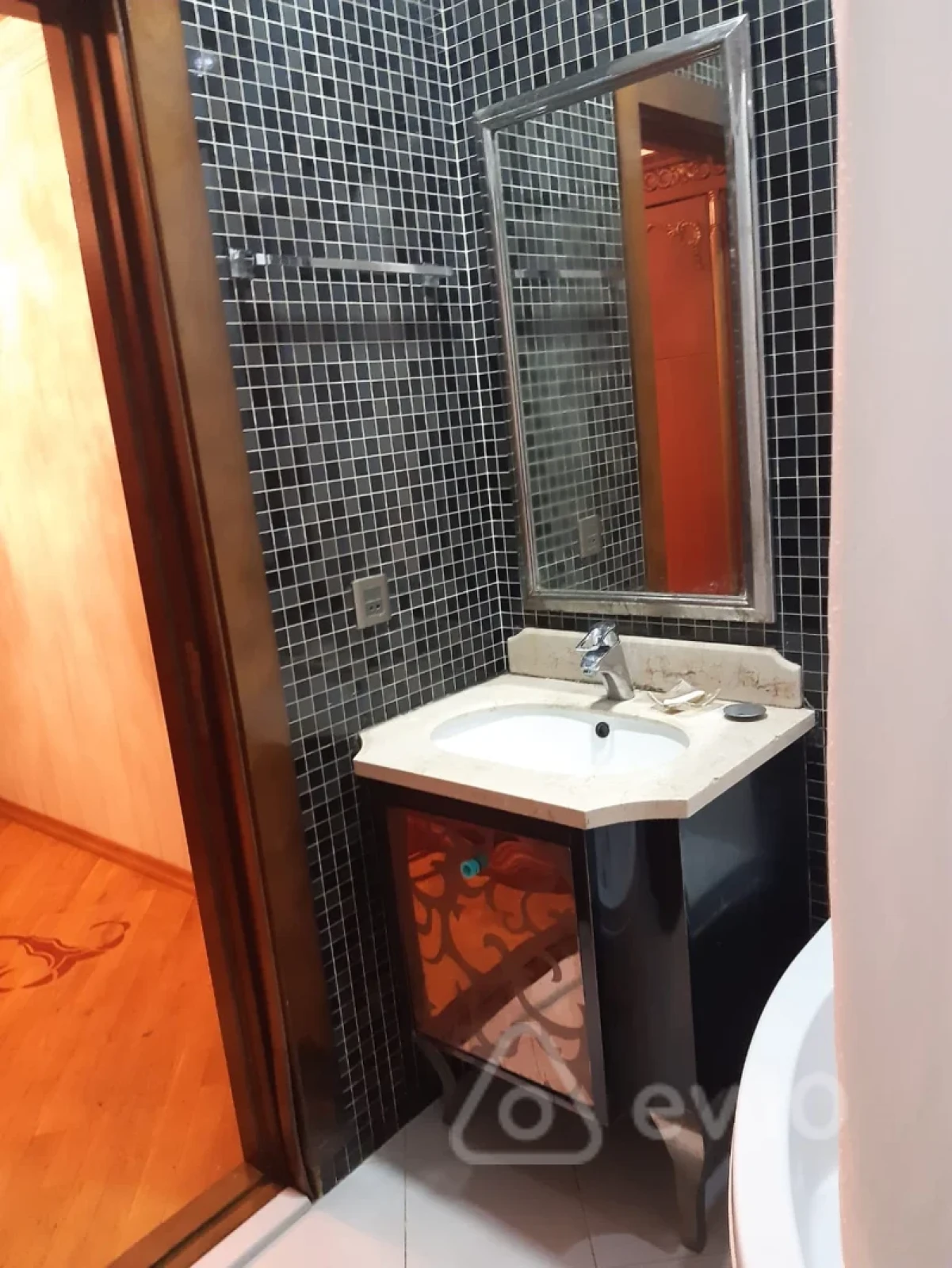 Satılır 2 otaqlı yeni tikili 80 m²