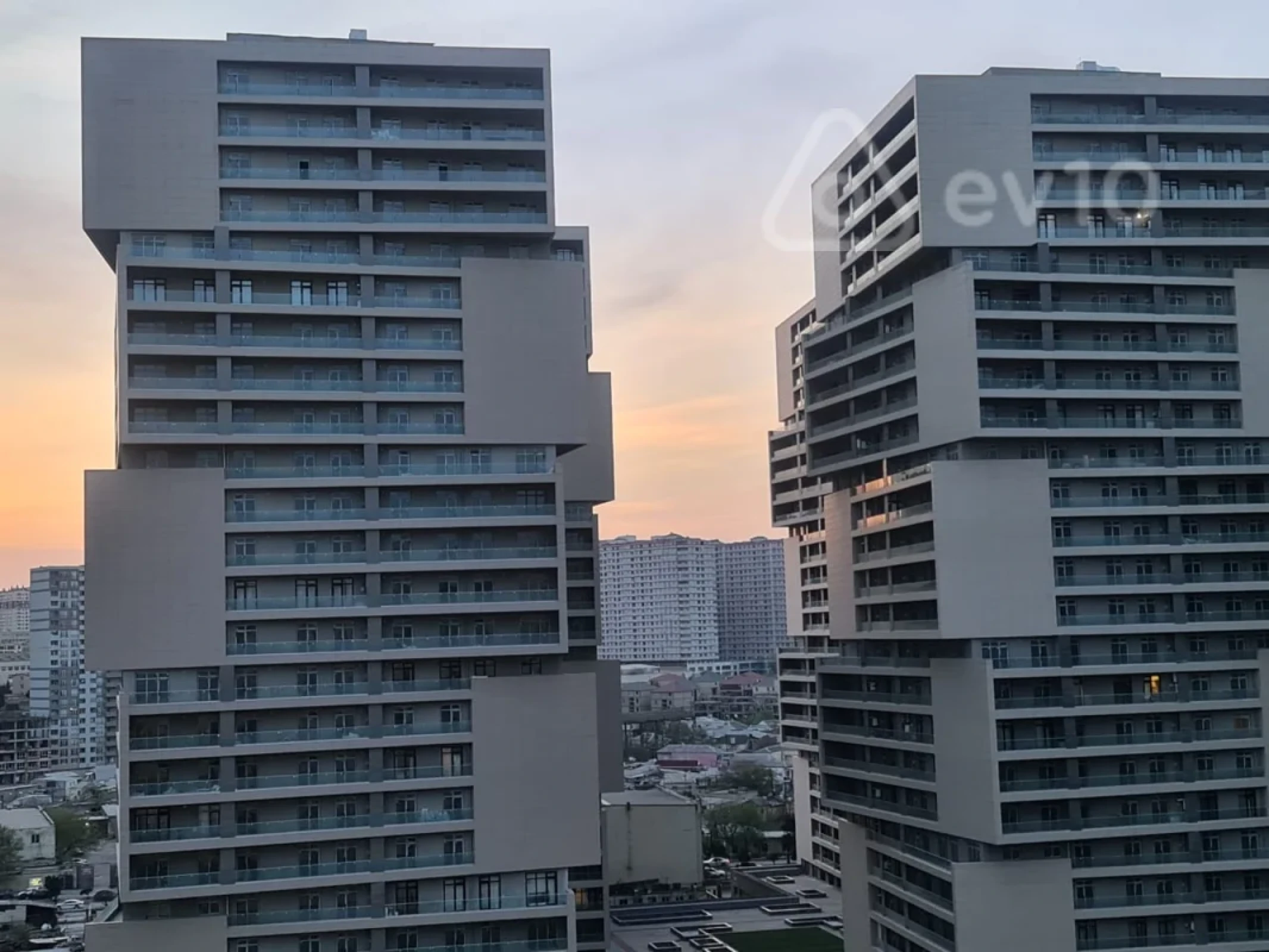 Kirayə verilir 2 otaqlı yeni tikili 107 m²