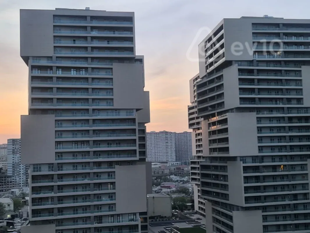 Kirayə verilir 2 otaqlı yeni tikili 107 m²