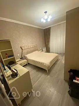 Kirayə verilir 2 otaqlı yeni tikili 107 m²
