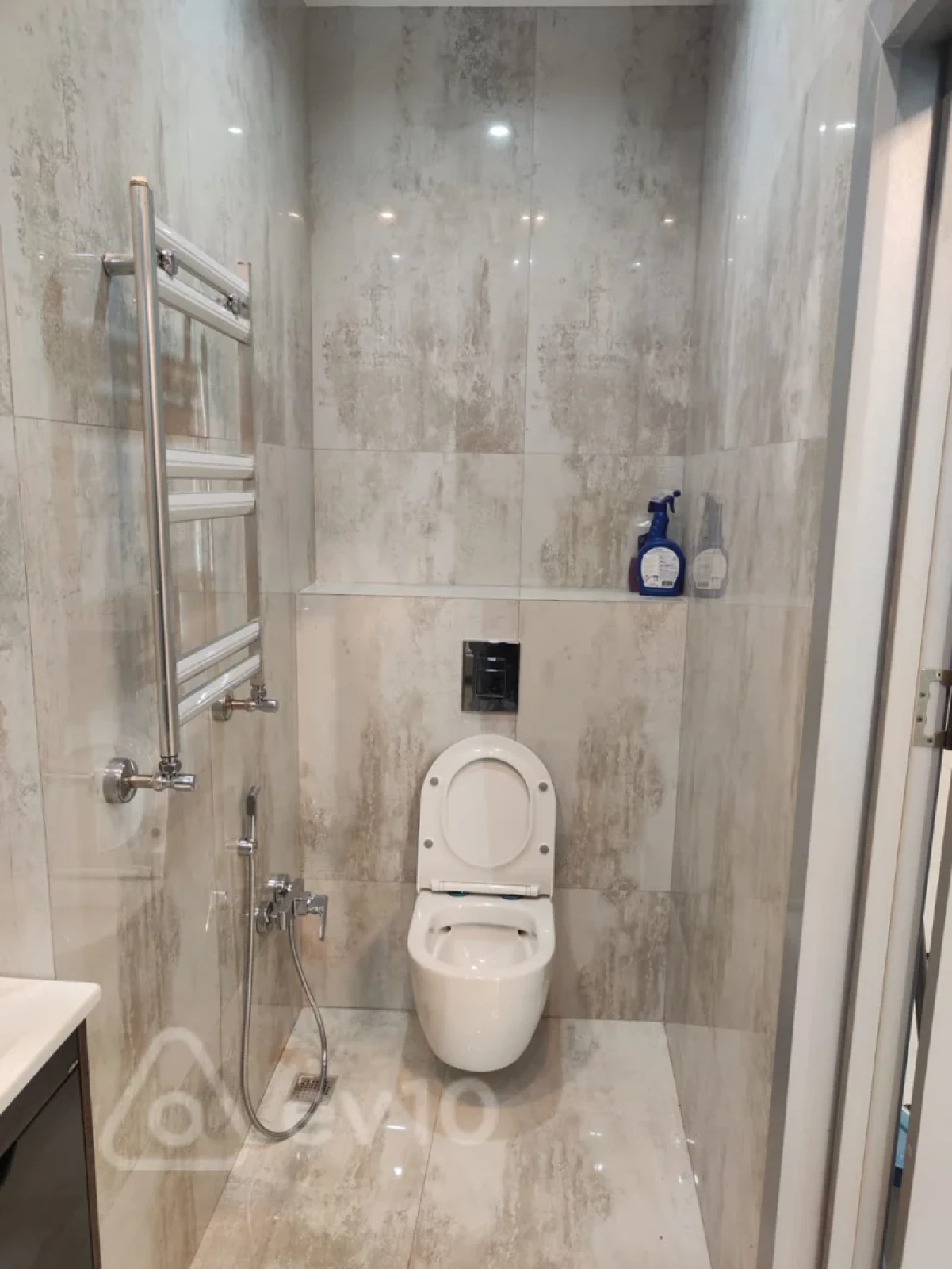 Satılır 2 otaqlı yeni tikili 88 m²