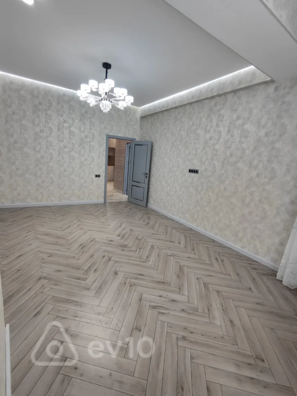 Satılır 2 otaqlı yeni tikili 88 m²