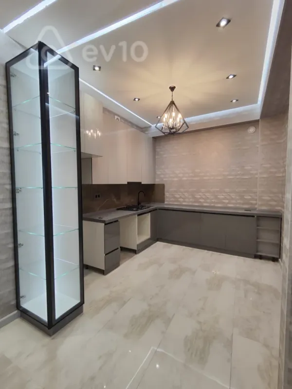 Satılır 2 otaqlı yeni tikili 88 m²