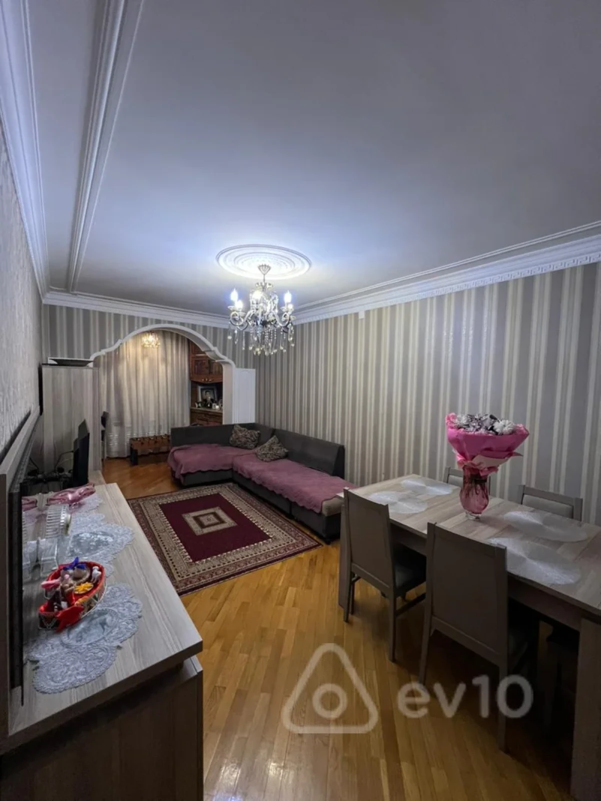 Satılır 3 otaqlı köhnə tikili 80 m²