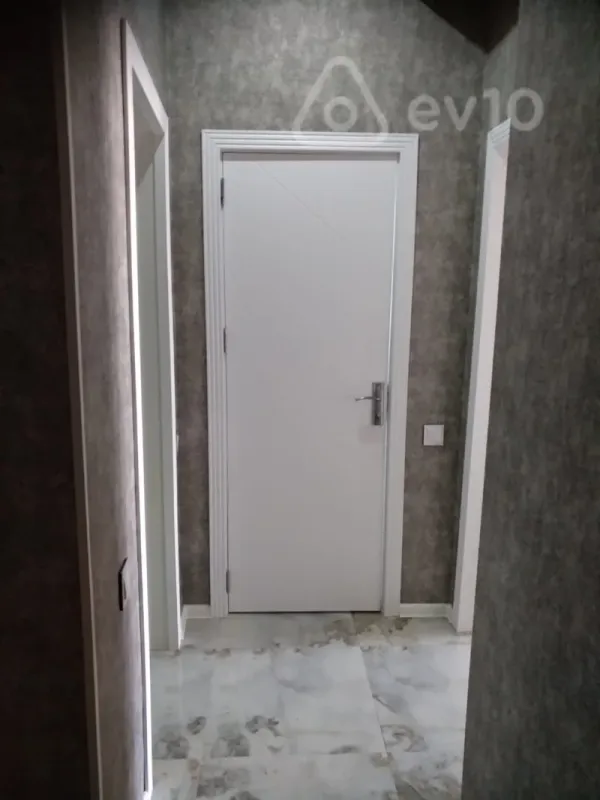 Satılır 3 otaqlı yeni tikili 105 m²