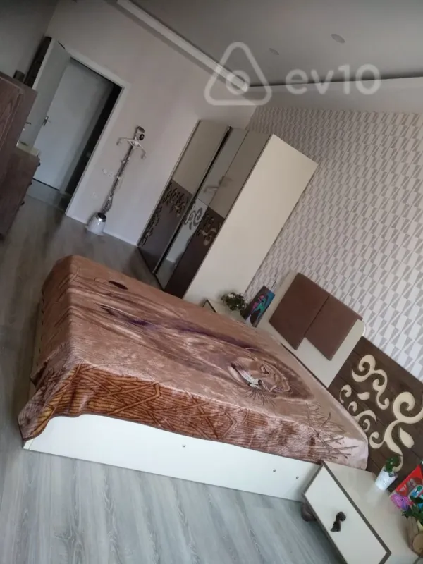 Satılır 3 otaqlı yeni tikili 105 m²