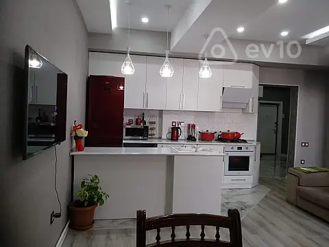 Satılır 3 otaqlı yeni tikili 105 m²