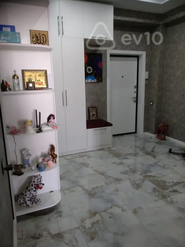 Satılır 3 otaqlı yeni tikili 105 m²