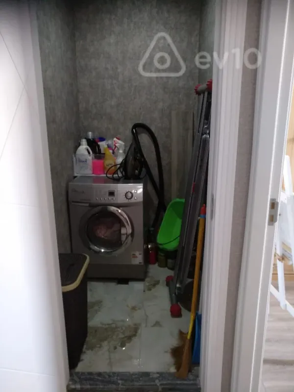 Satılır 3 otaqlı yeni tikili 105 m²