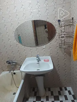 Kirayə verilir 1 otaqlı köhnə tikili 30 m²