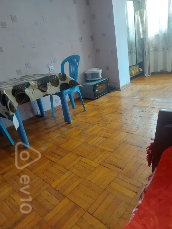 Kirayə verilir 1 otaqlı köhnə tikili 30 m²