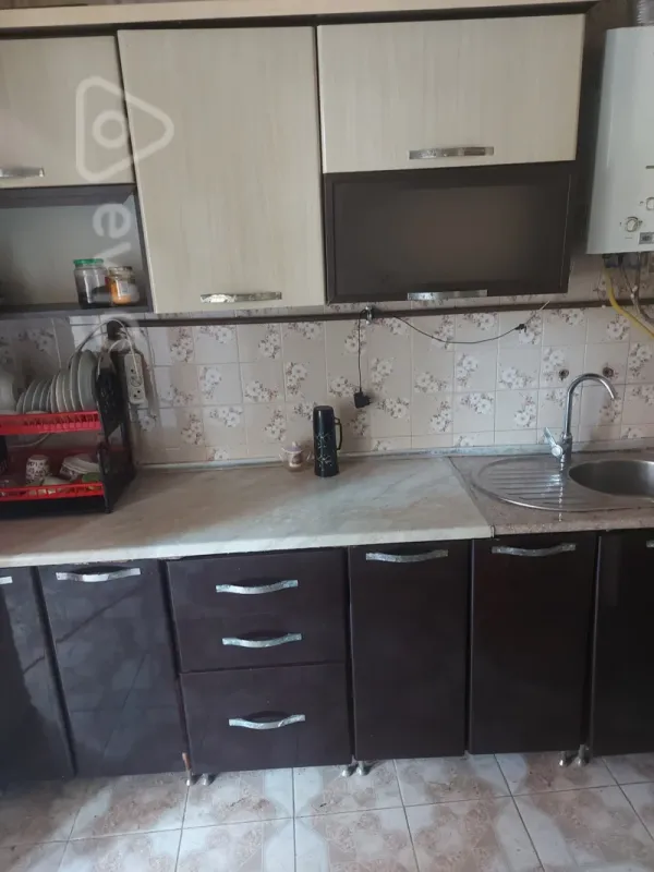 Kirayə verilir 1 otaqlı köhnə tikili 30 m²