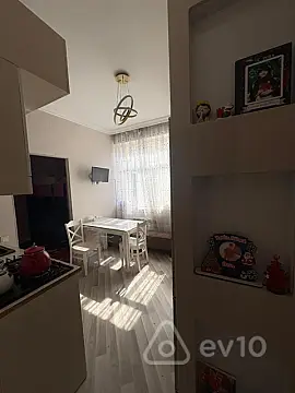 Kirayə verilir 3 otaqlı yeni tikili 87 m²