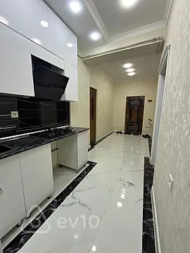 Kirayə verilir 2 otaqlı yeni tikili 68 m²