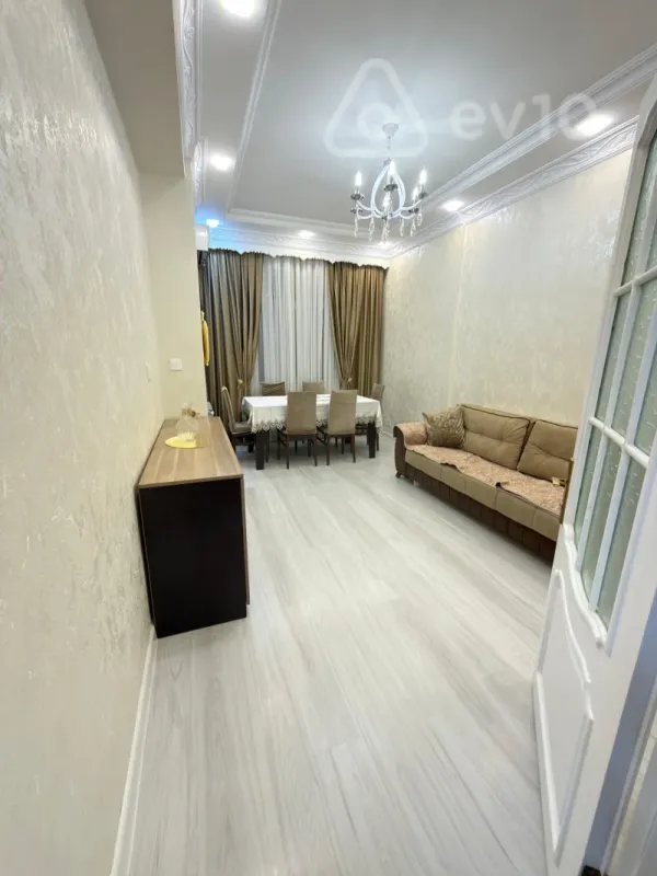 Kirayə verilir 2 otaqlı yeni tikili 68 m²