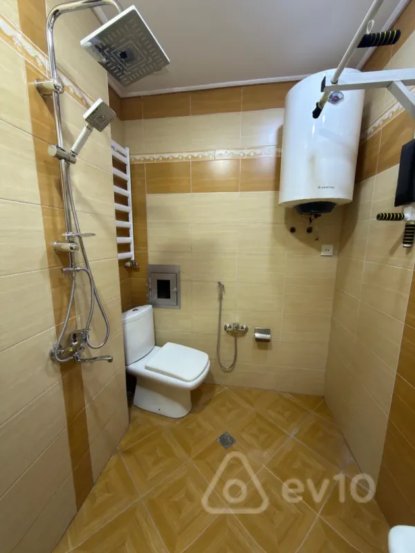 Kirayə verilir 2 otaqlı yeni tikili 68 m²