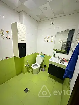 Kirayə verilir 2 otaqlı yeni tikili 60 m²