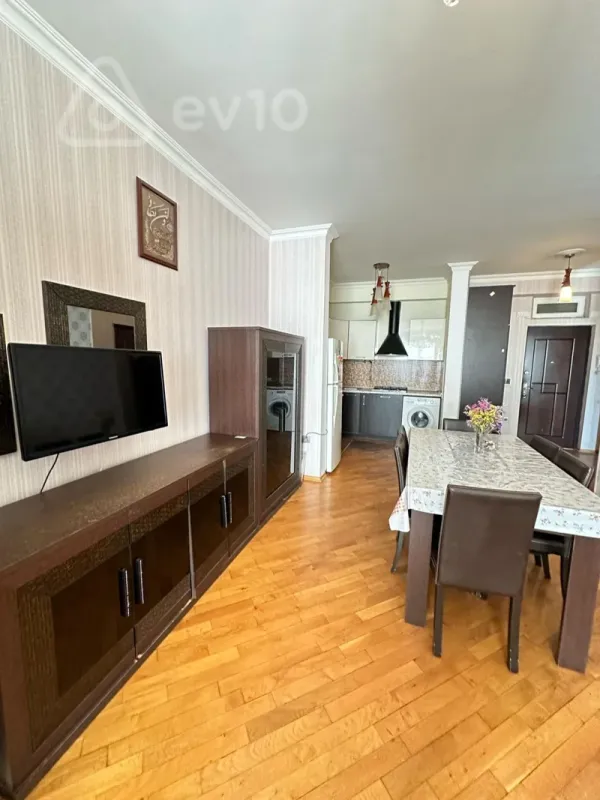 Kirayə verilir 2 otaqlı yeni tikili 60 m²