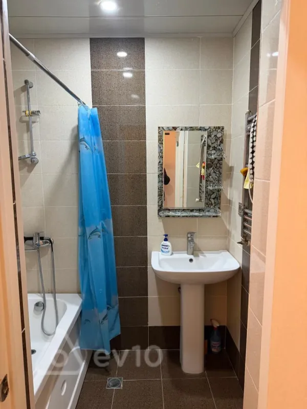 Kirayə verilir 2 otaqlı yeni tikili 58 m²