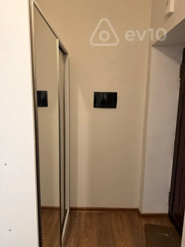 Kirayə verilir 2 otaqlı yeni tikili 58 m²
