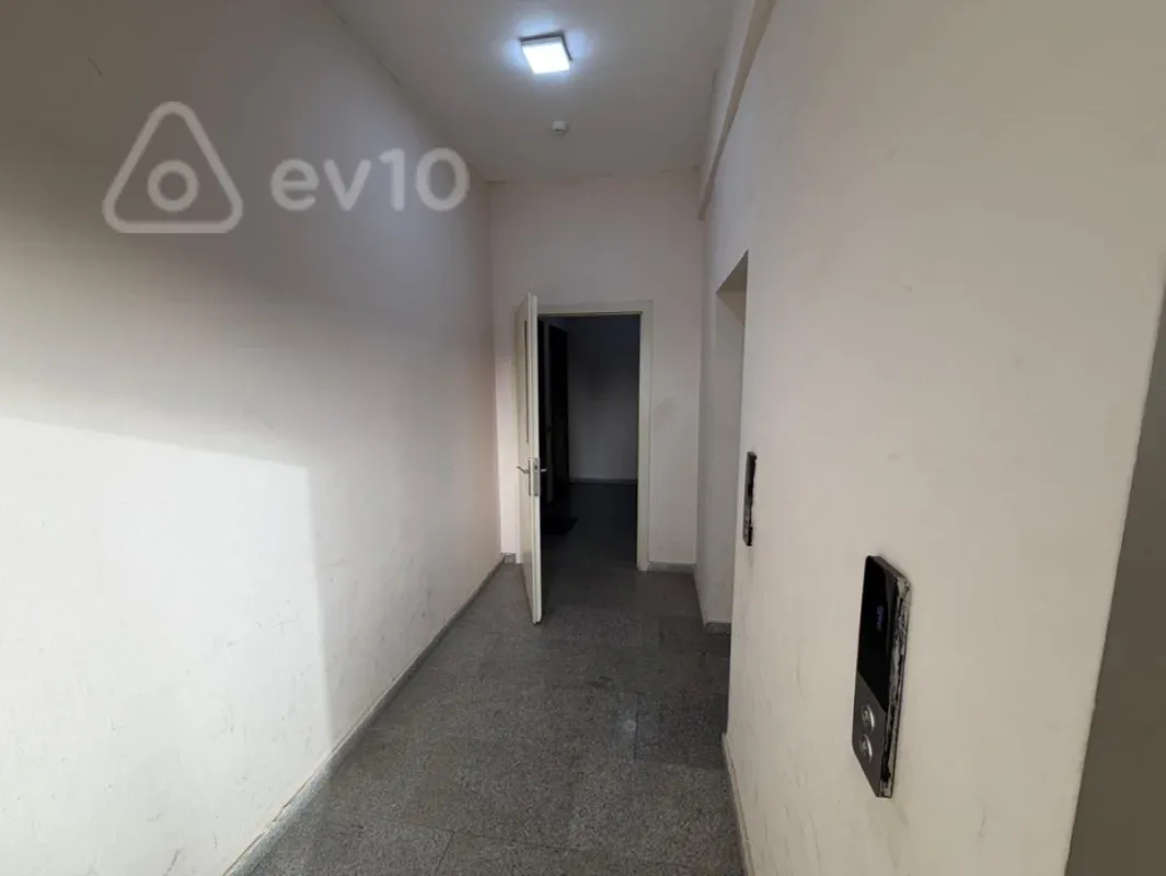 Kirayə verilir 2 otaqlı yeni tikili 58 m²