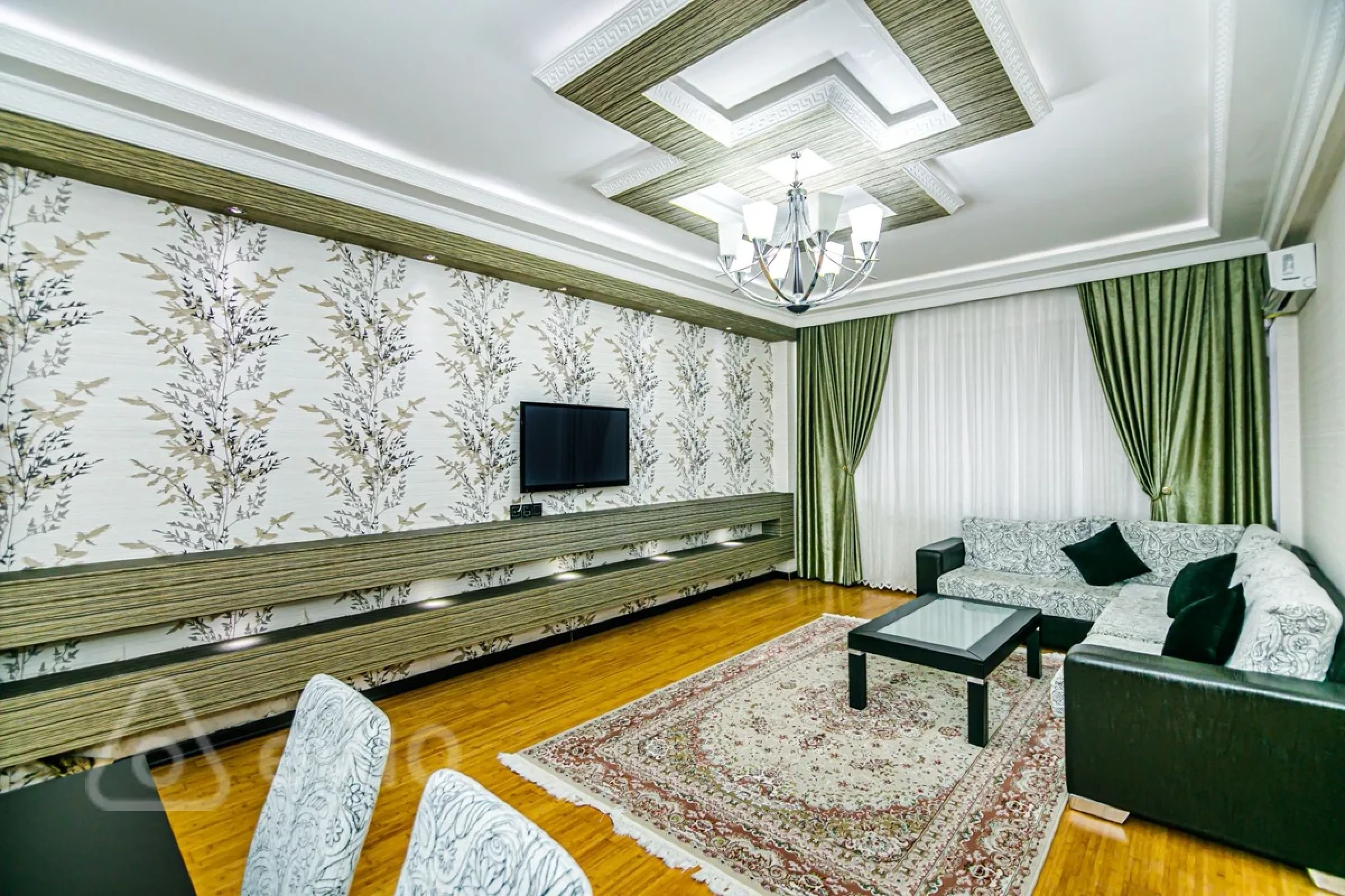 Kirayə verilir 3 otaqlı yeni tikili 135 m²
