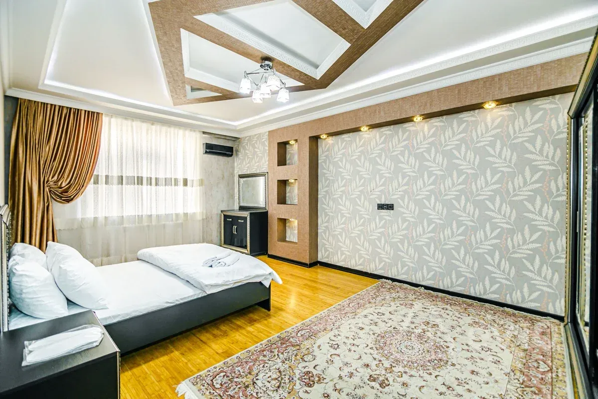 Kirayə verilir 3 otaqlı yeni tikili 135 m²