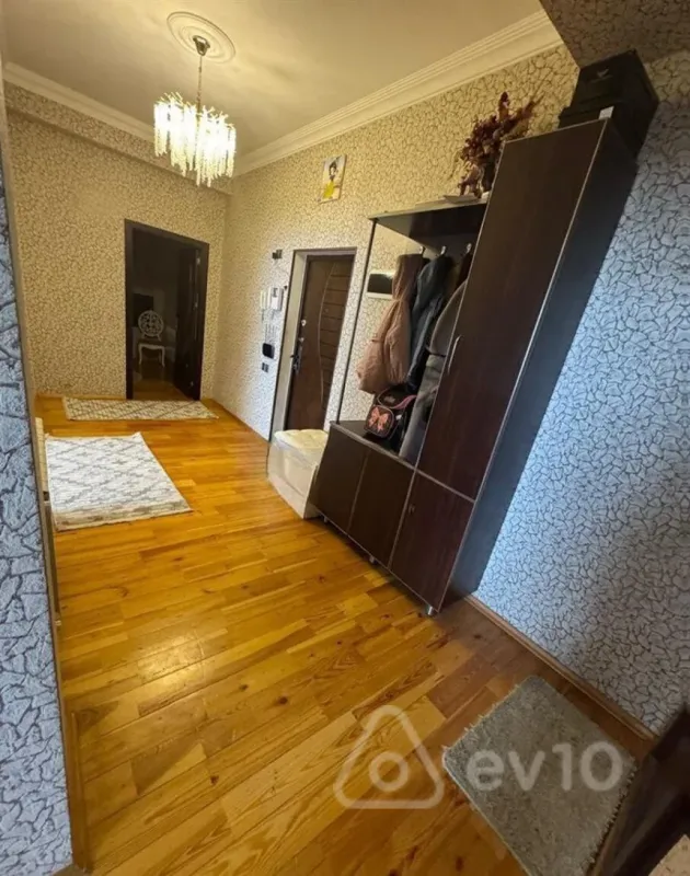 Satılır 3 otaqlı yeni tikili 105 m²
