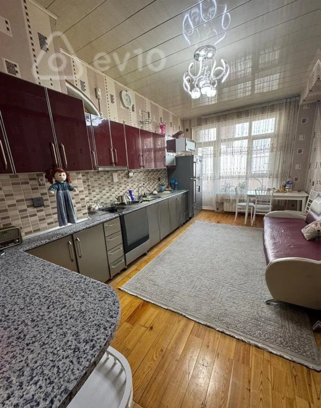 Satılır 3 otaqlı yeni tikili 105 m²