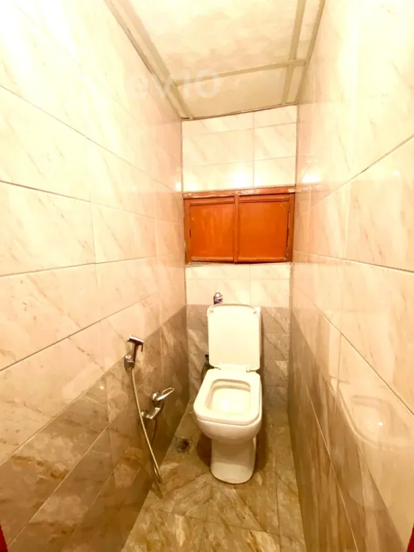 Kirayə verilir 3 otaqlı köhnə tikili 72 m²