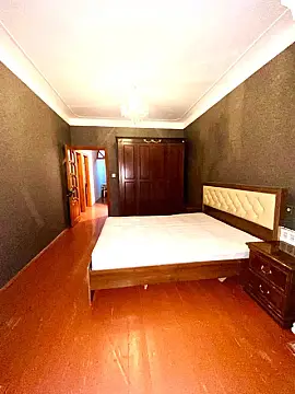 Kirayə verilir 3 otaqlı köhnə tikili 72 m²