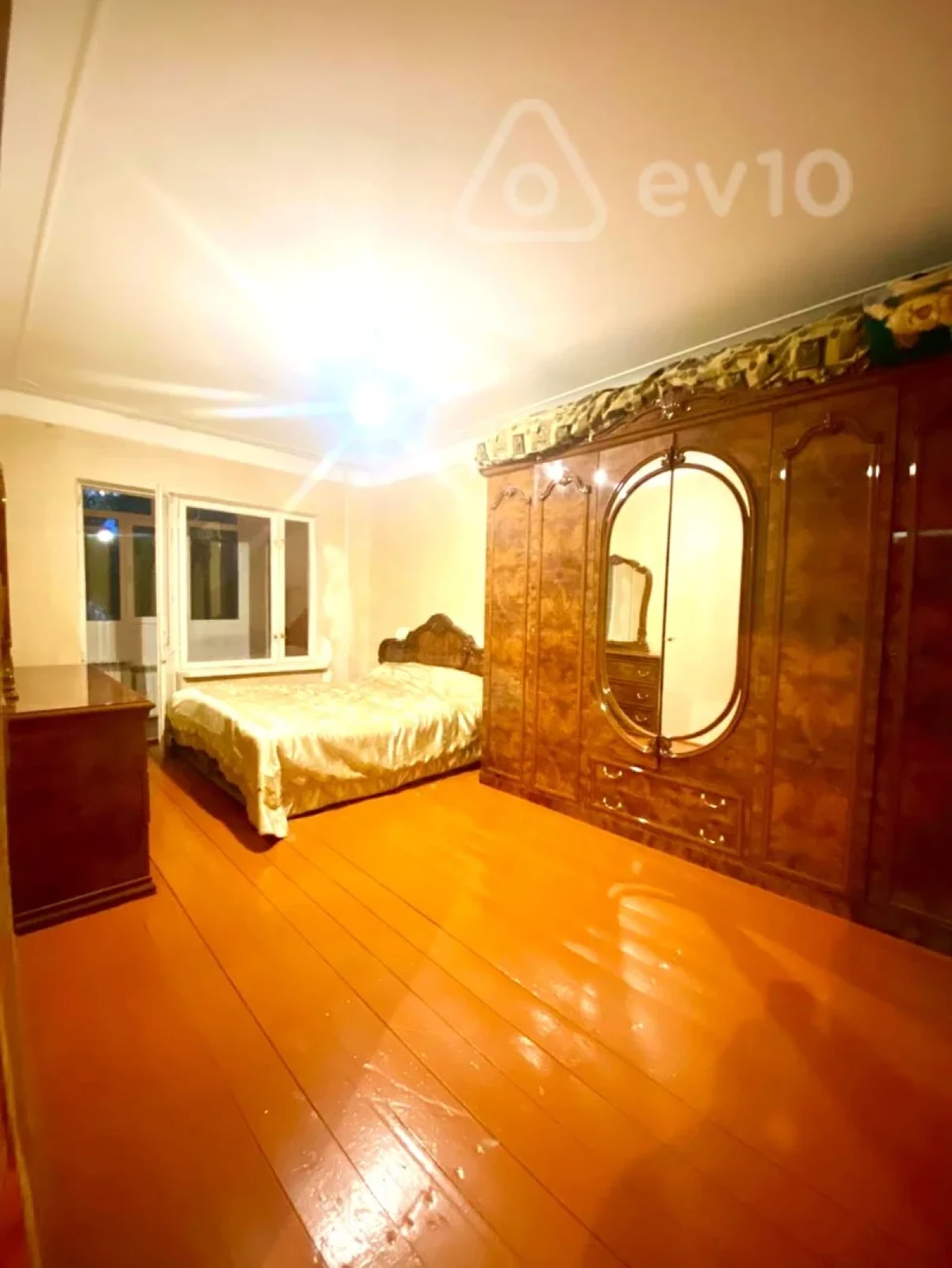 Kirayə verilir 3 otaqlı köhnə tikili 72 m²