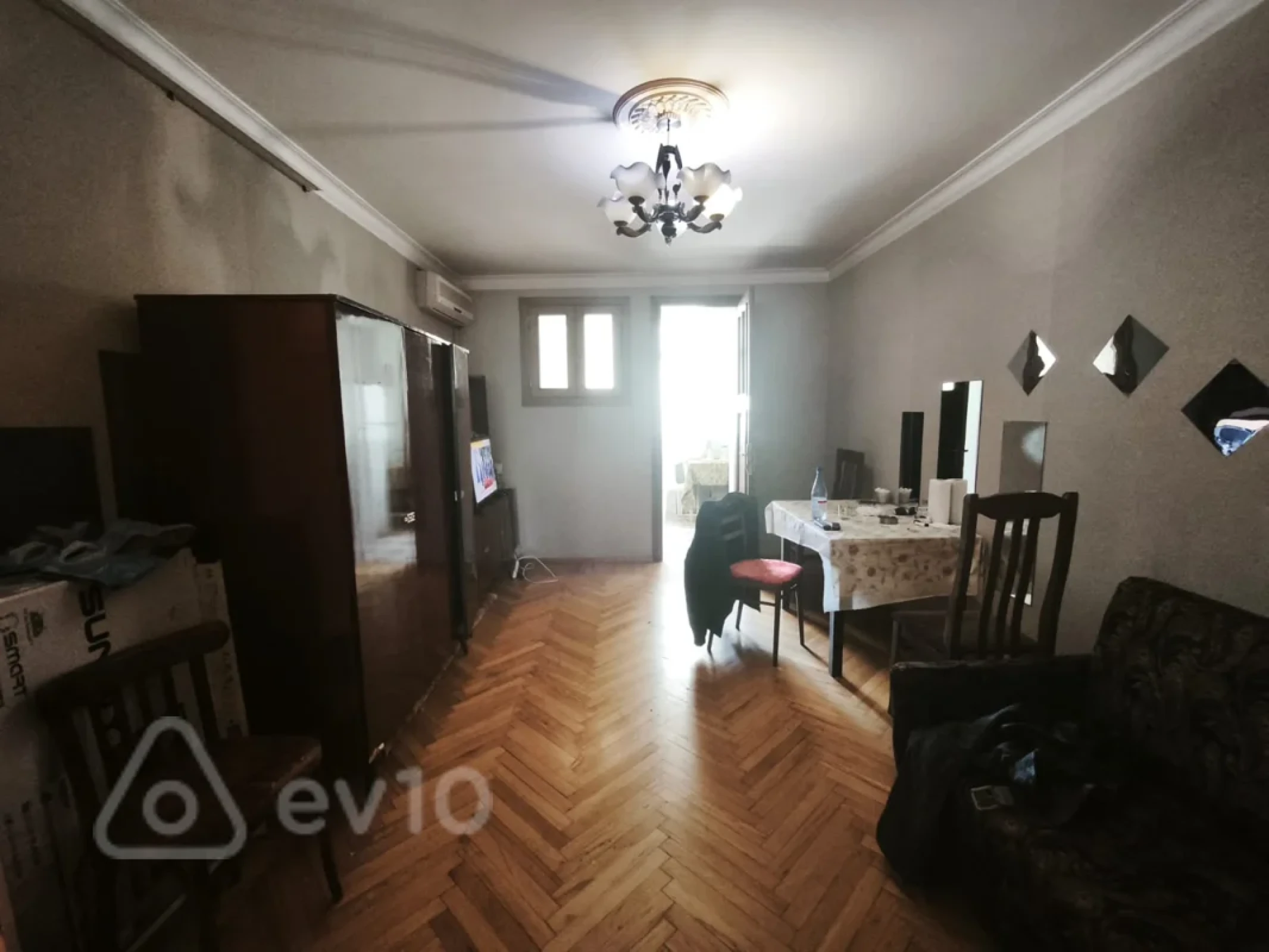 Kirayə verilir 2 otaqlı köhnə tikili 68 m²