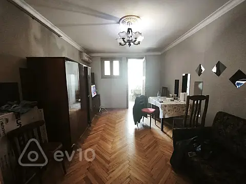 Kirayə verilir 2 otaqlı köhnə tikili 68 m²