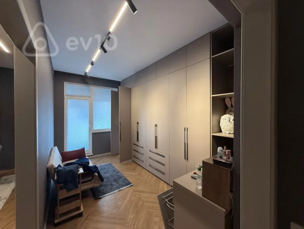 Kirayə verilir 2 otaqlı yeni tikili 50 m²