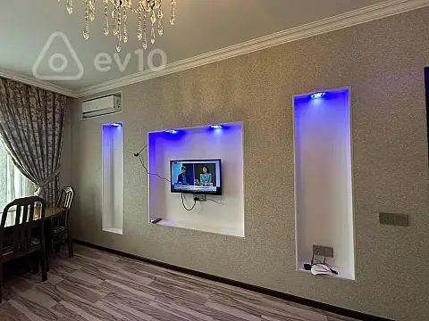 Kirayə verilir 2 otaqlı köhnə tikili 60 m²