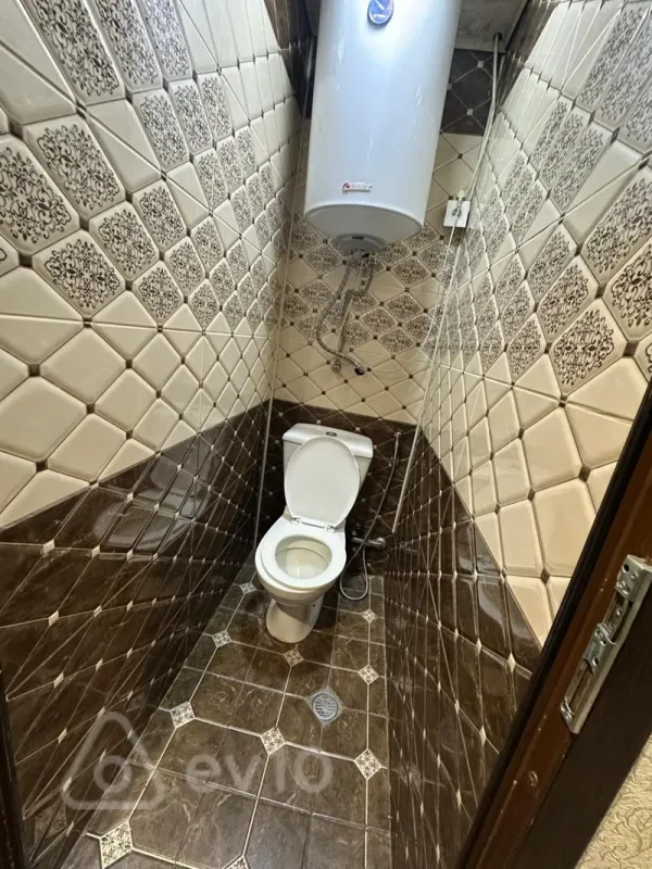 Kirayə verilir 2 otaqlı köhnə tikili 60 m²