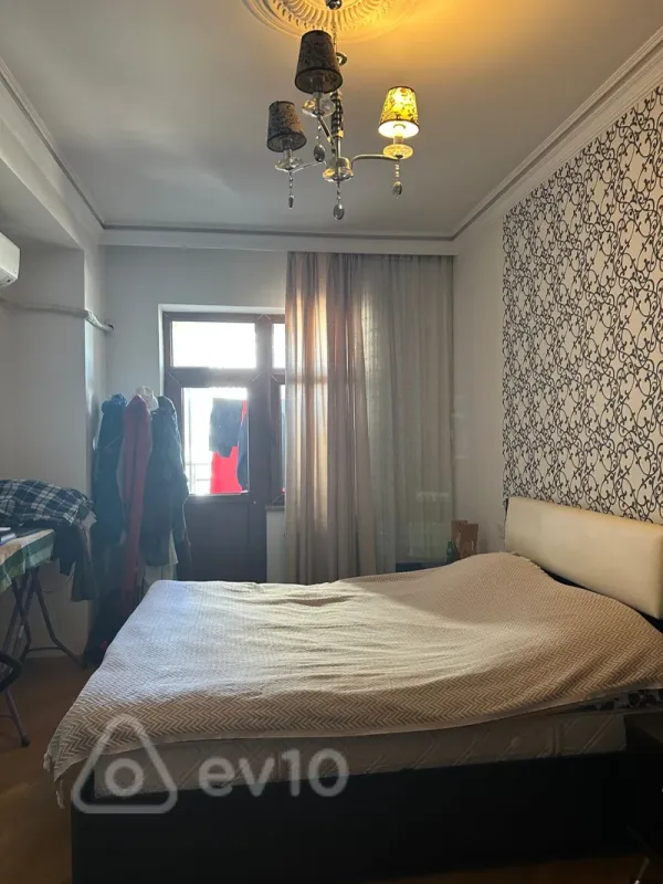Kirayə verilir 2 otaqlı yeni tikili 78 m²