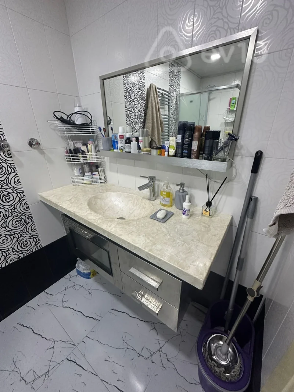 Kirayə verilir 2 otaqlı yeni tikili 78 m²