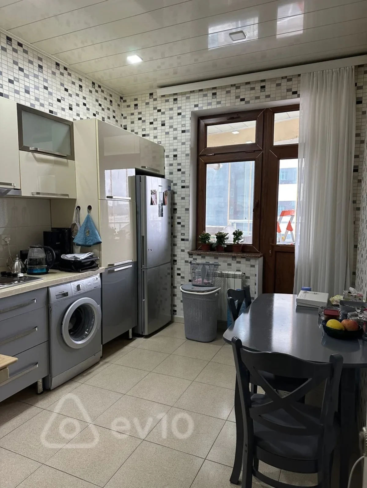 Kirayə verilir 2 otaqlı yeni tikili 78 m²