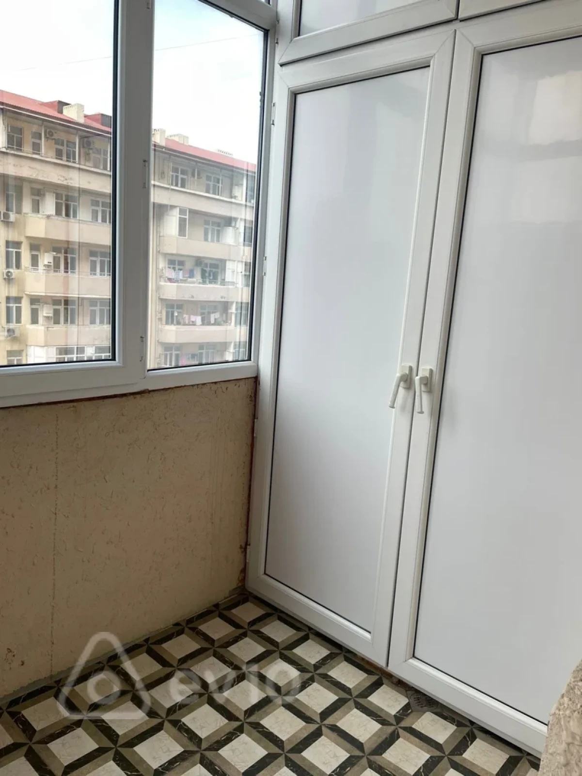 Kirayə verilir 2 otaqlı yeni tikili 45 m²