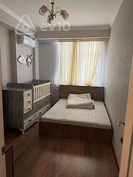 Kirayə verilir 2 otaqlı yeni tikili 70 m²