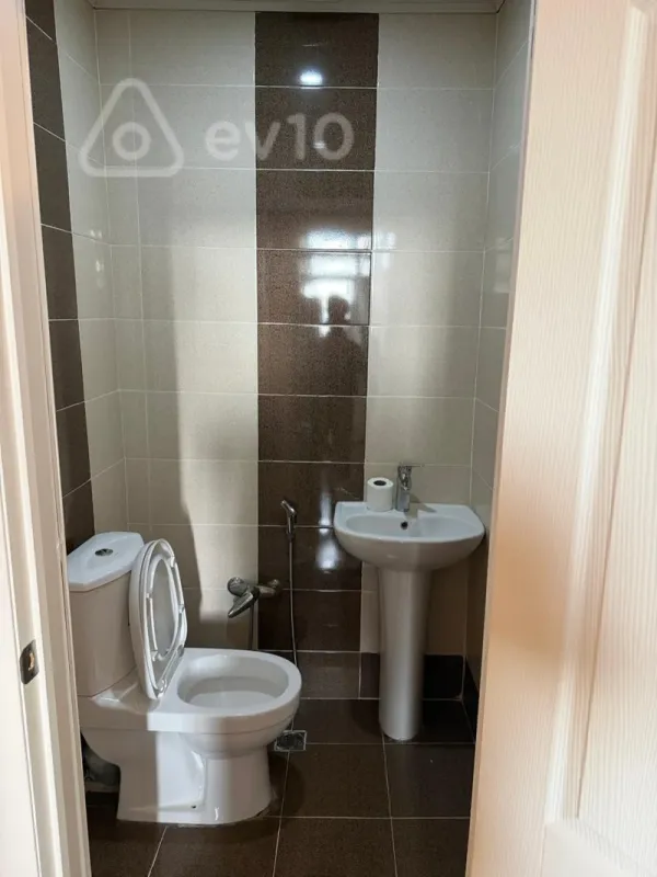 Kirayə verilir 2 otaqlı yeni tikili 70 m²