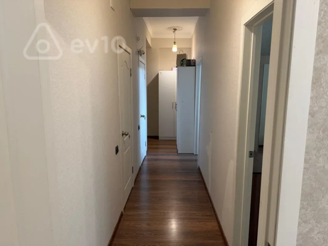 Kirayə verilir 2 otaqlı yeni tikili 70 m²