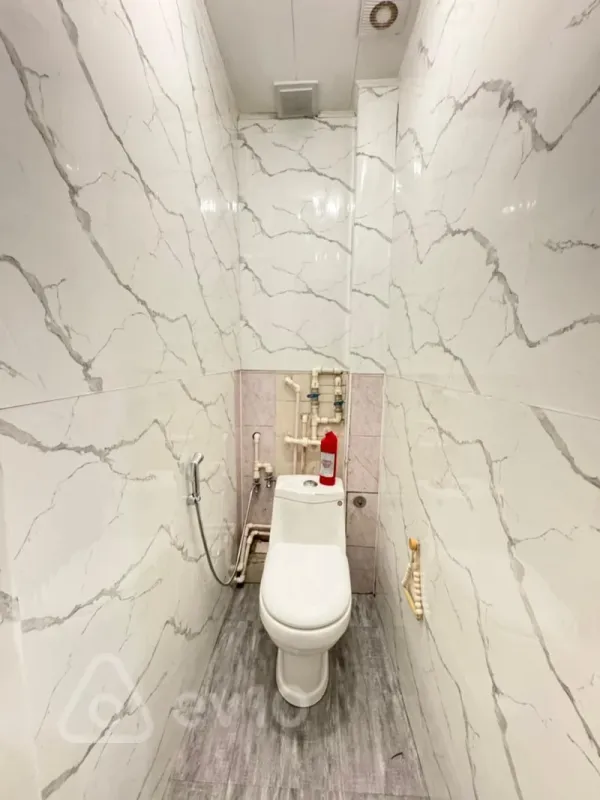 Satılır 2 otaqlı köhnə tikili 55 m²