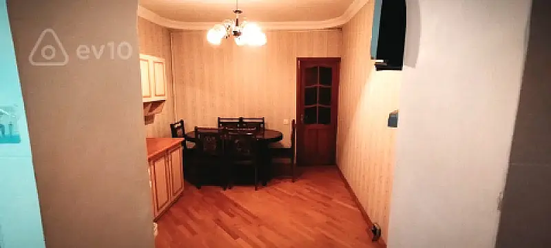 Kirayə verilir 3 otaqlı köhnə tikili 65 m²