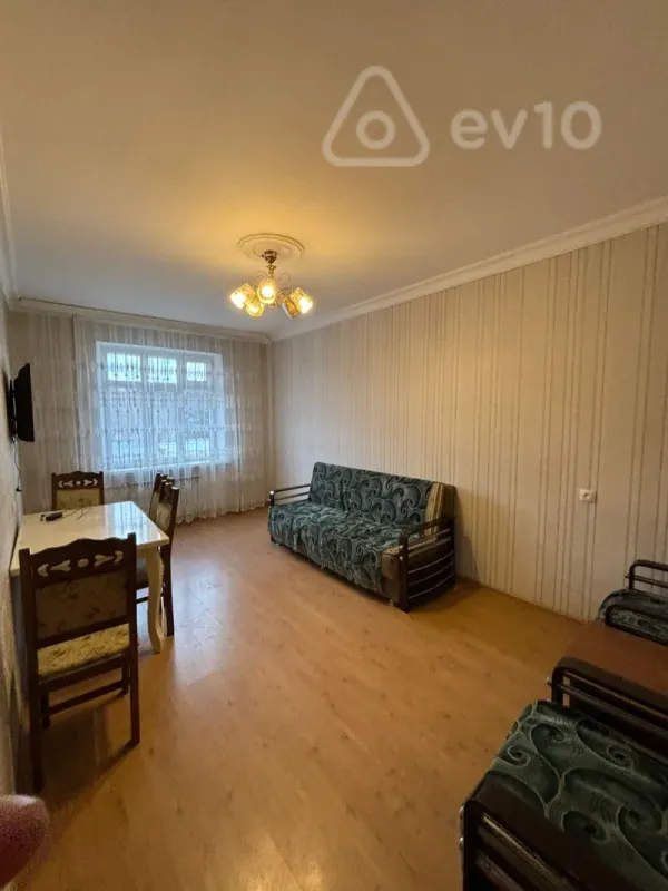 Kirayə verilir 2 otaqlı yeni tikili 62 m²