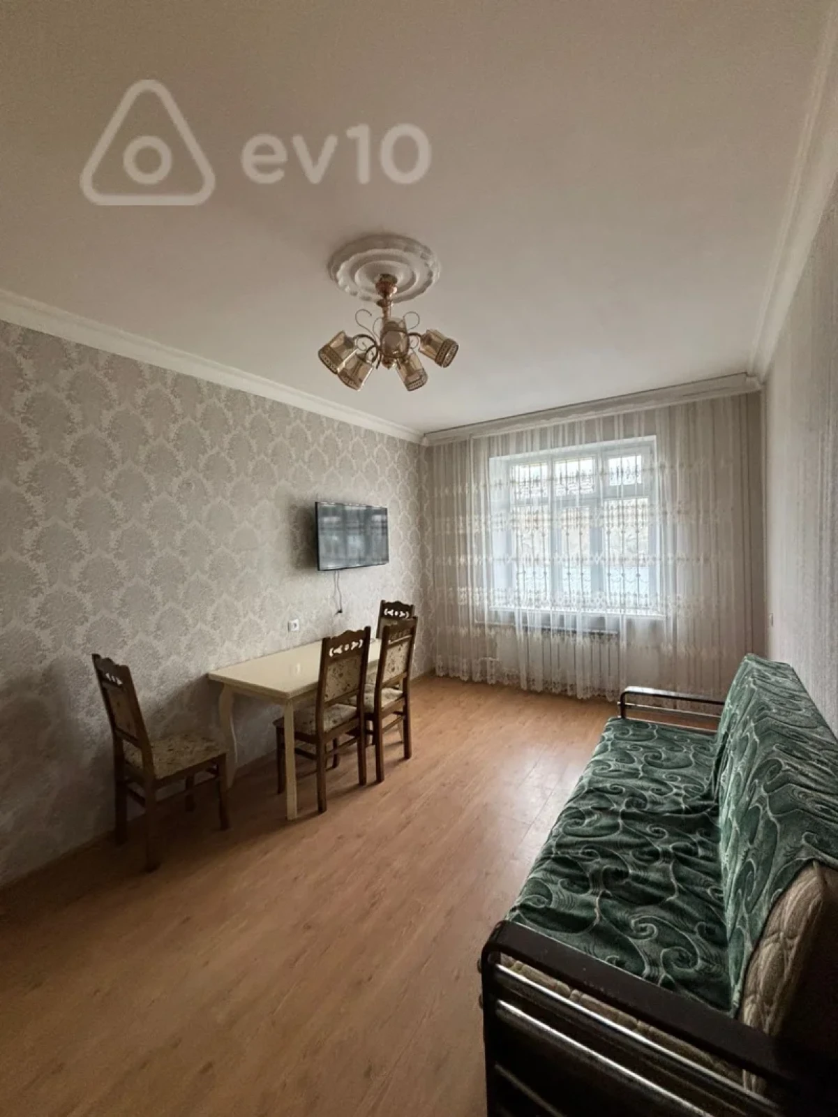 Kirayə verilir 2 otaqlı yeni tikili 62 m²