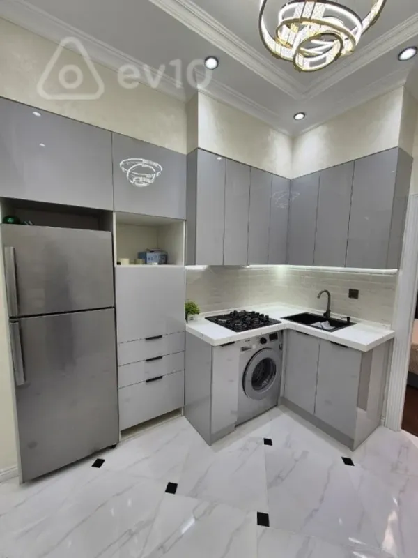 Kirayə verilir 2 otaqlı yeni tikili 60 m²